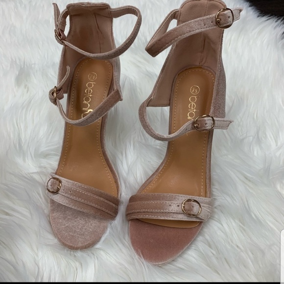 Pink Velvet Heels!! ⚡1 PAIR LEFT!!⚡ - Picture 2 of 6